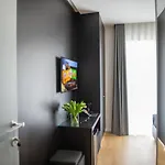 Contemporaneamente 147 - Modern&comfort 4* Bari