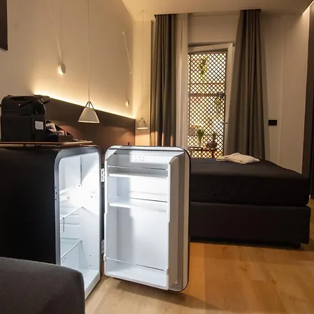 Contemporaneamente 147 - Modern & Comfort בית הארחה בארי