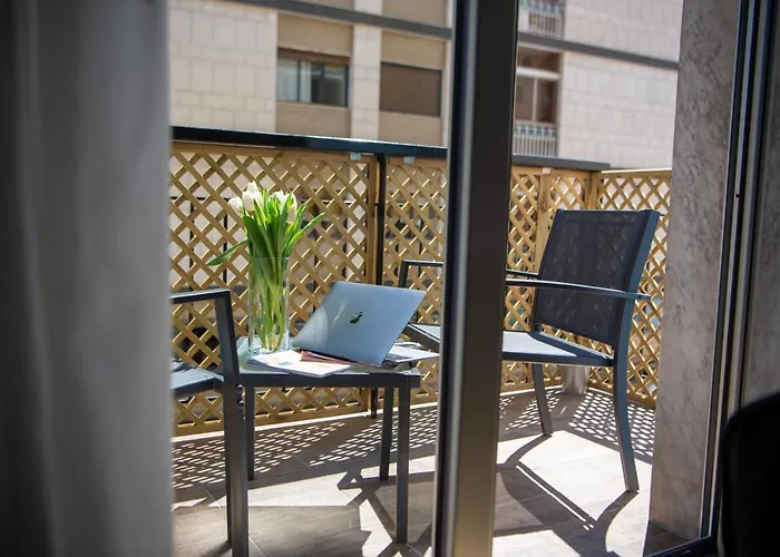 Guest house Contemporaneamente 147 - Modern & Comfort Bari